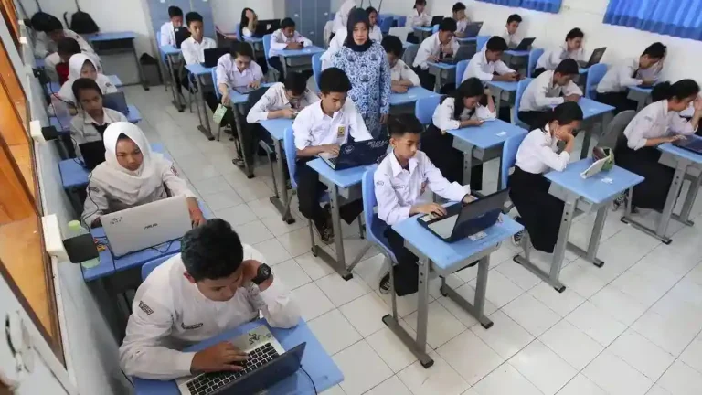 3 Rahasia Sukses Ujian Sekolah IPS SMP yang Wajib Kamu Tahu di 2026 3 Rahasia Sukses Ujian Sekolah IPS SMP yang Wajib Kamu Tahu di 2026